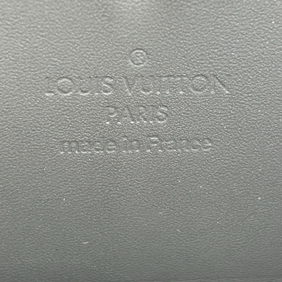 Louis Vuitton Wallet - Picture 3 of 4
